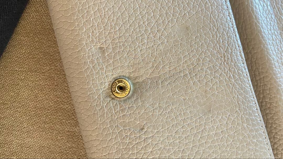 LOUIS VUITTON ベージュ　長財布　ポルトフォイユ・カプシーヌ