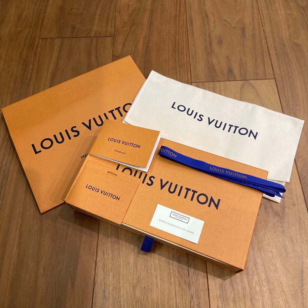LOUIS VUITTON ベージュ　長財布　ポルトフォイユ・カプシーヌ