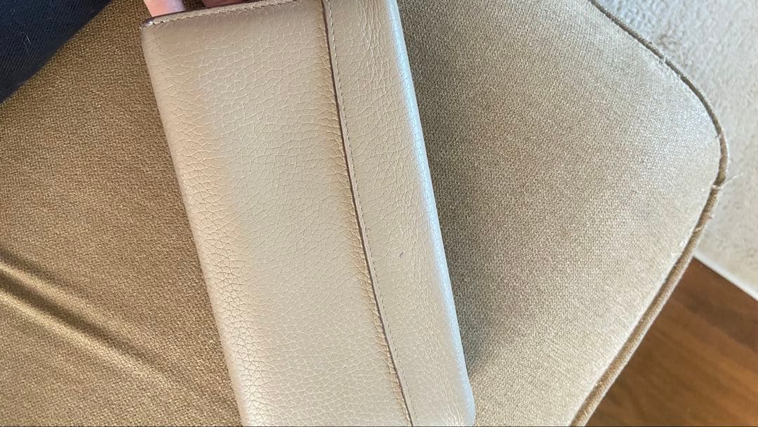 LOUIS VUITTON ベージュ　長財布　ポルトフォイユ・カプシーヌ