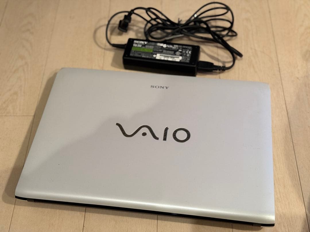 【美品】SONY VAIO ノートPC 本体 ACアダプター付き