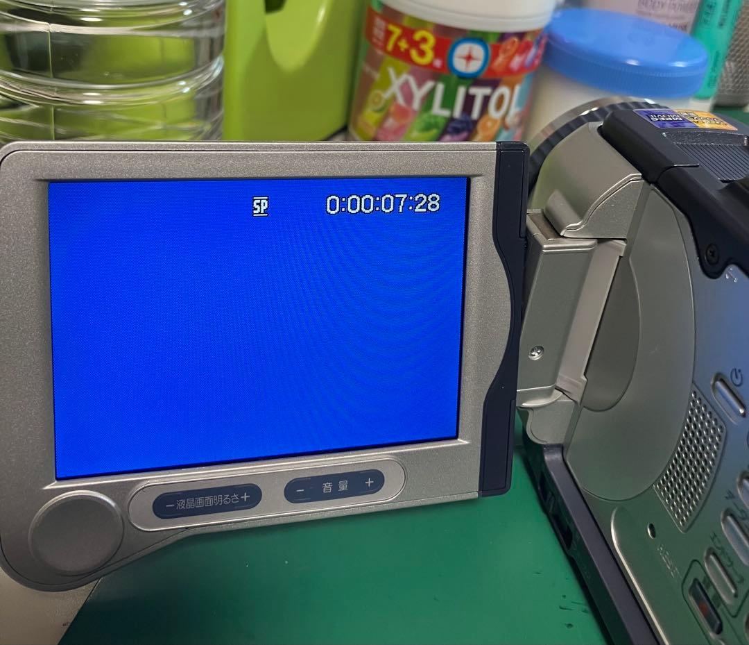 ソニー ビデオカメラDCR-TRV30ミニDV仕様機 作動機 画面劣化無し美品！