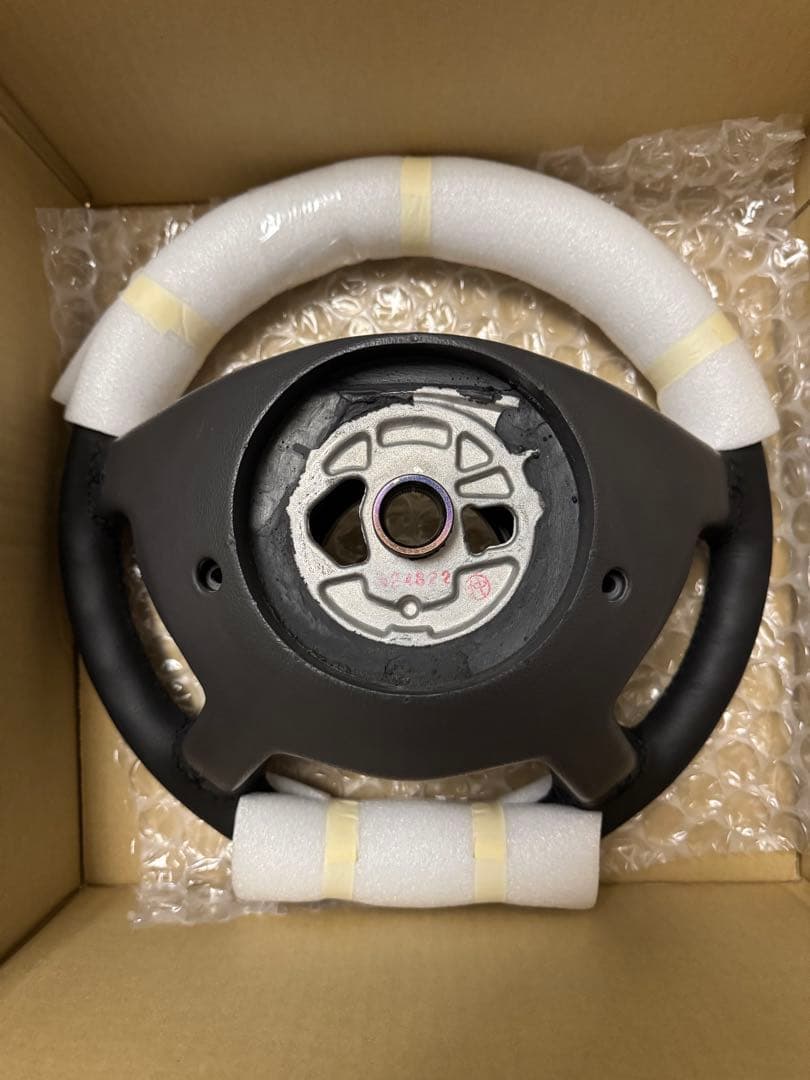 メルセデスベンツ　ステアリングホイール