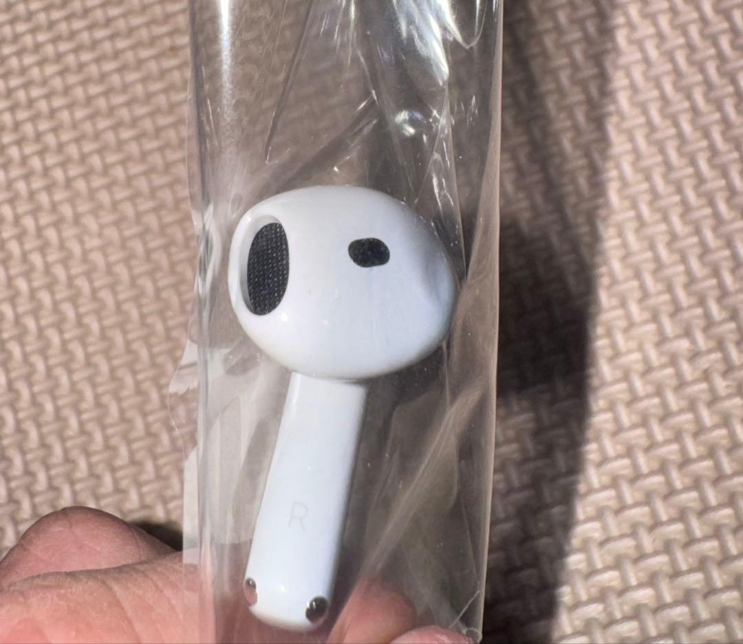 未使用 AirPods 4世代　右側のみ アクティブノイズキャンセリング