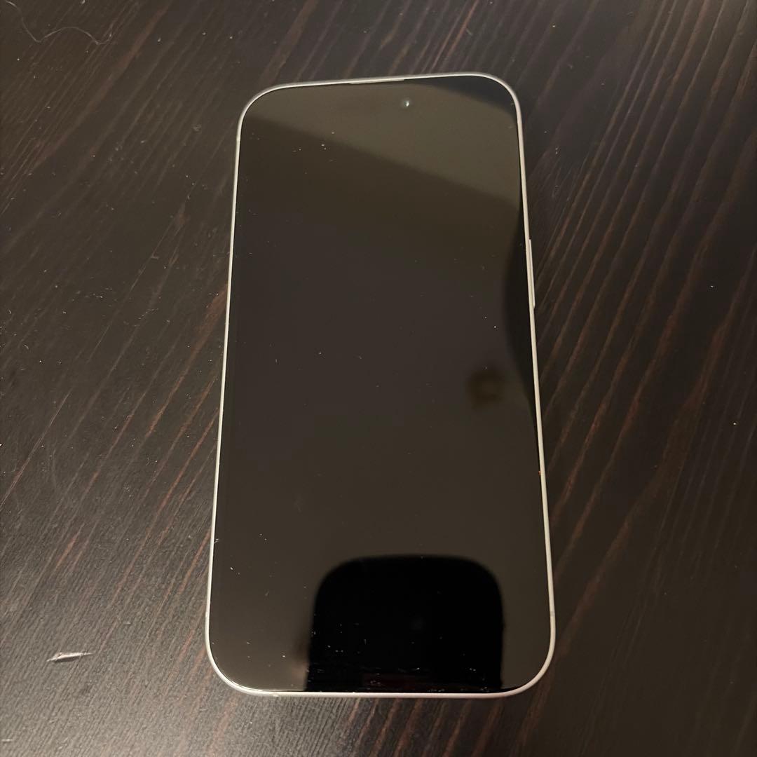 iPhone16 256GB 本体 白 美品 96% 箱付き