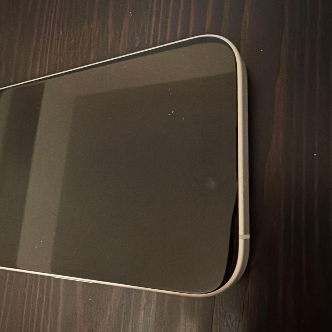 iPhone16 256GB 本体 白 美品 96% 箱付き