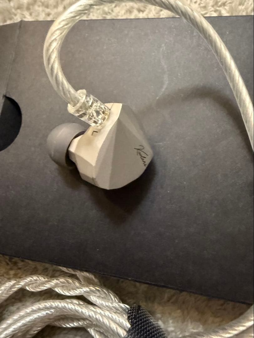 水月雨 Moondrop Kadenz有線イヤホン