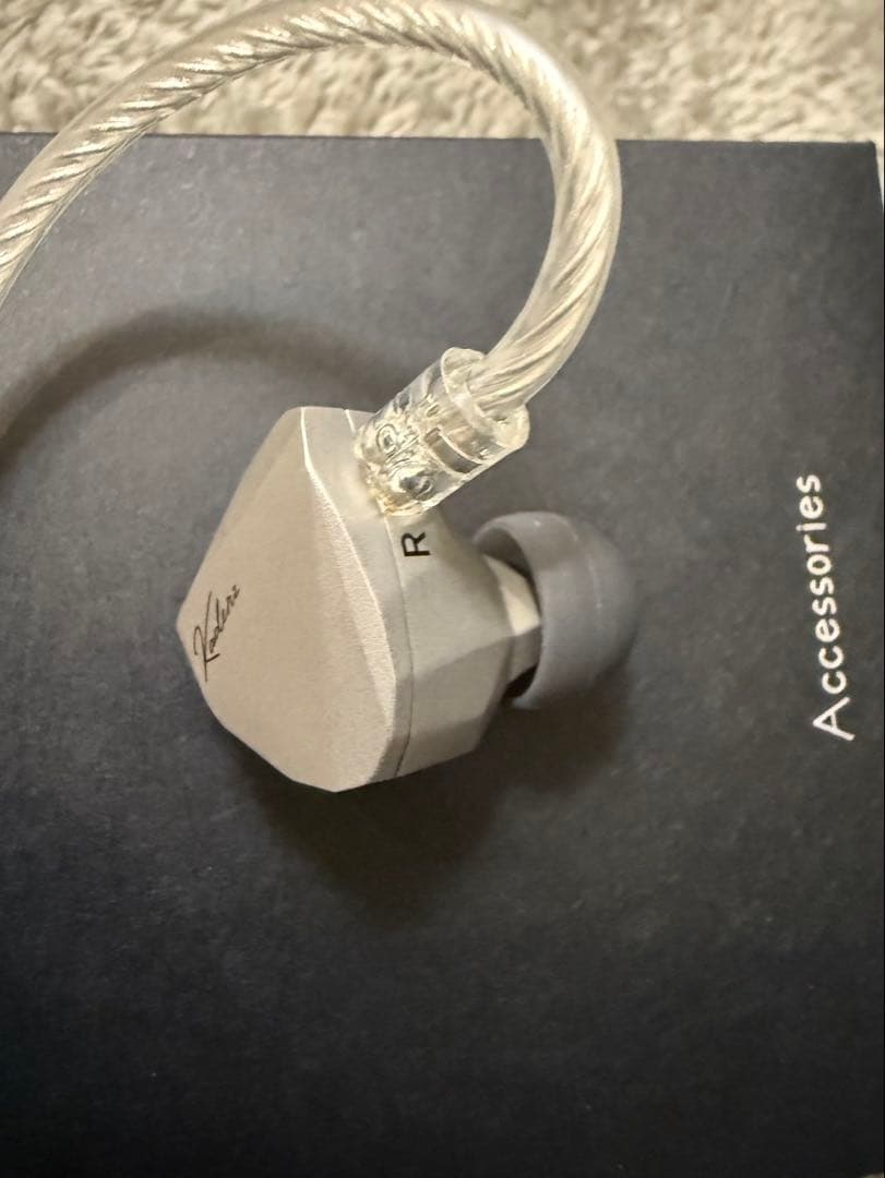 水月雨 Moondrop Kadenz有線イヤホン