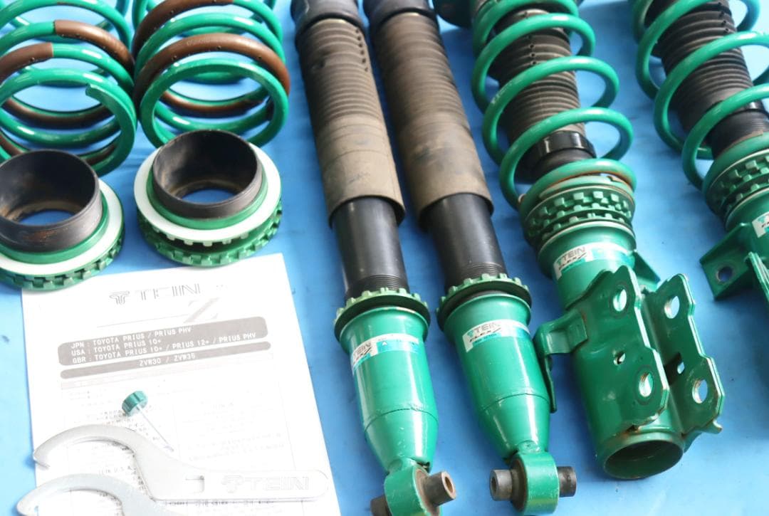 トヨタ プリウス ZVW30 ZVW35 TEIN FLEX　Ｚ　車高調