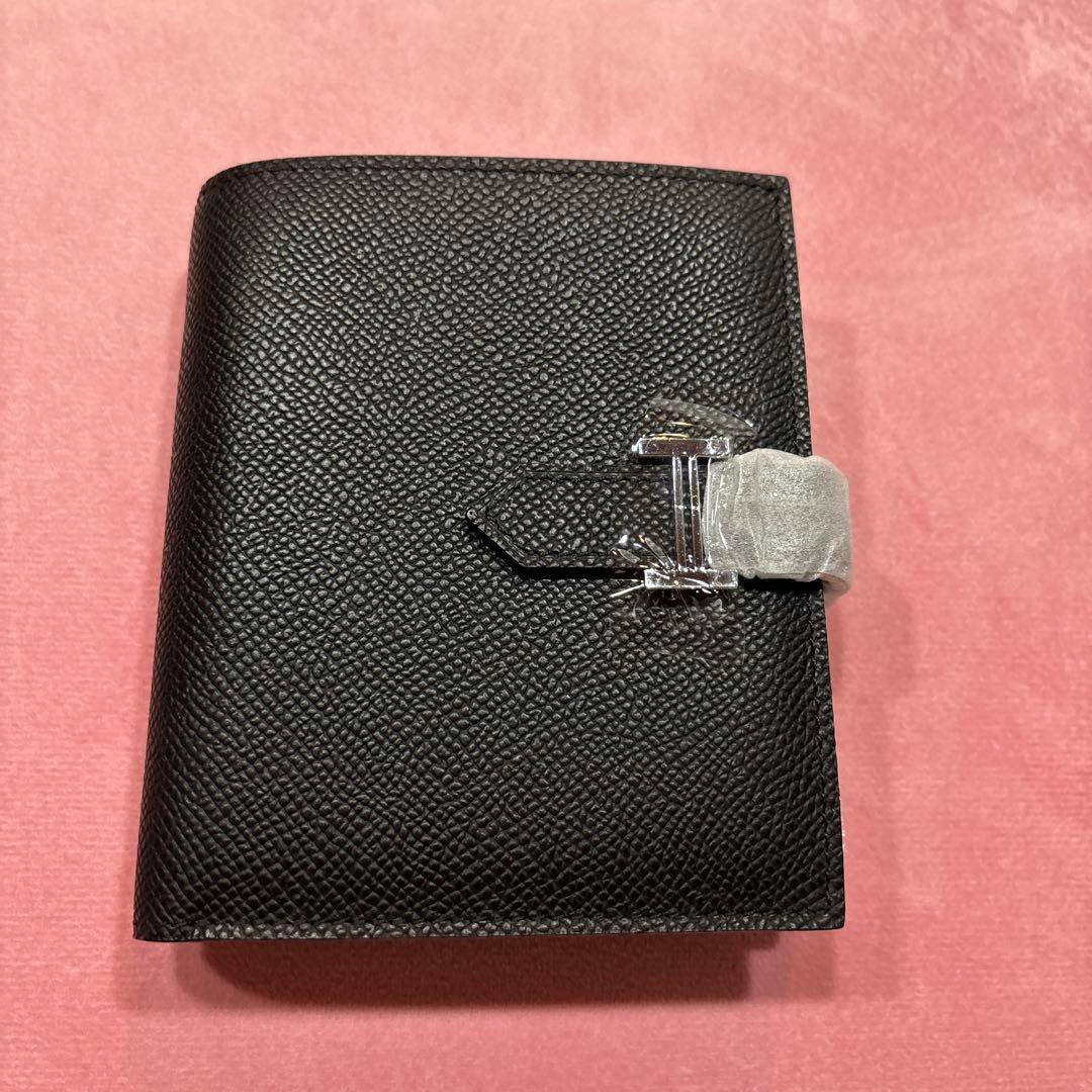 HERMESノベルティ折りたたみ黒財布新品未使用最終価格です