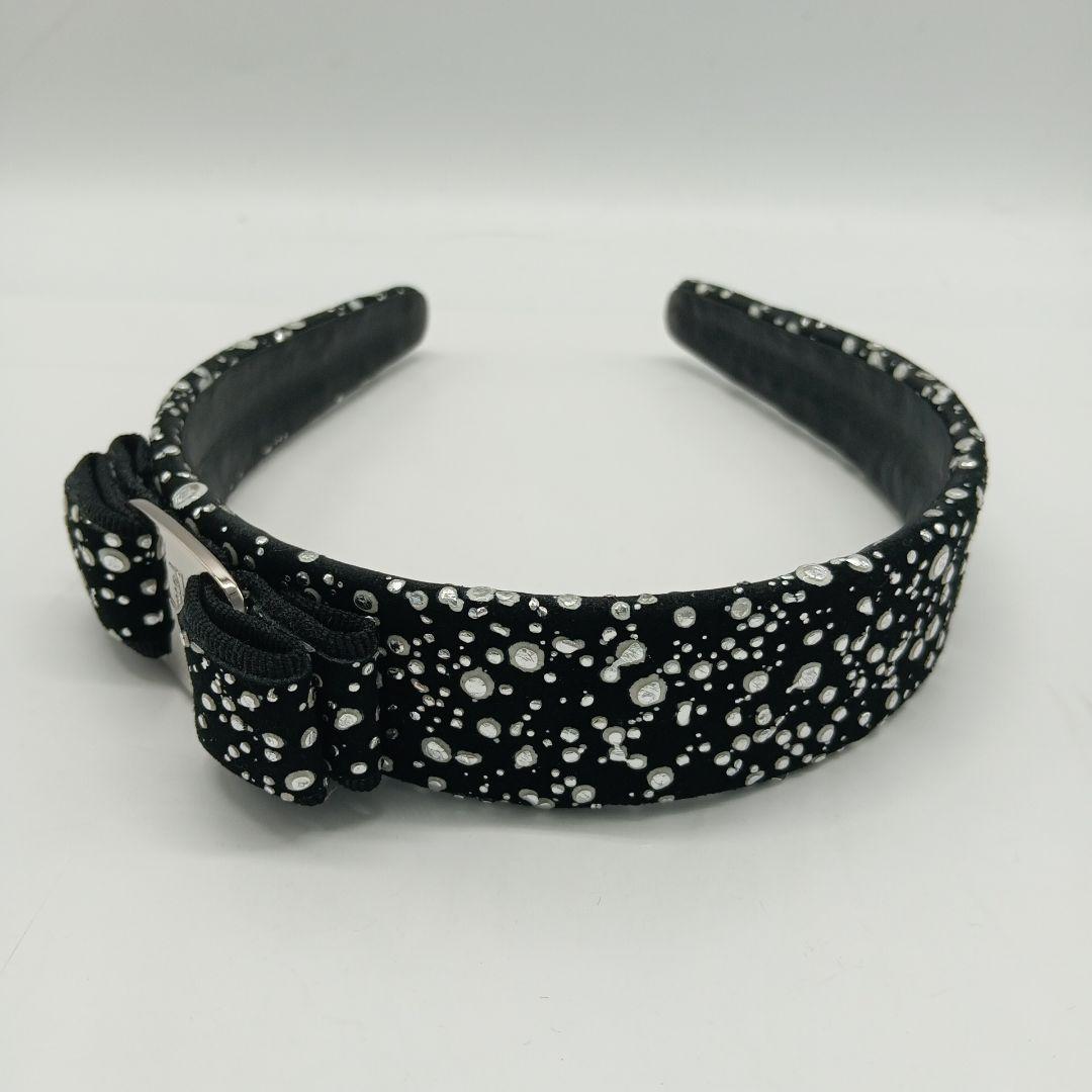 KM067 サルバトーレフェラガモ 美品 ヴァラリボン カチューシャ 髪留め