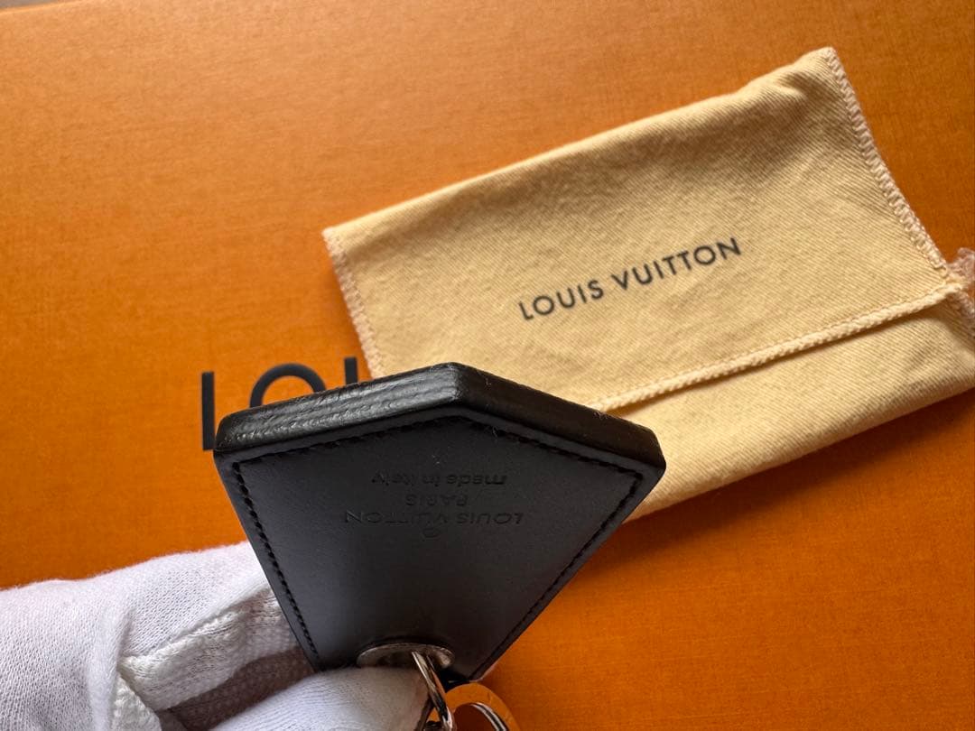 ルイヴィトン ダミエグラフィット アンシャッペ M67916 キーホルダー