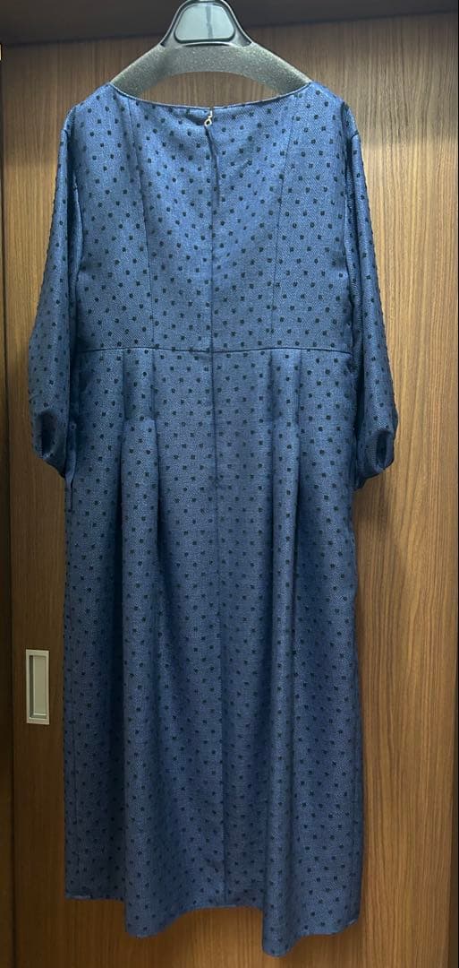 【週末セール】新品TOCCA トッカ　ネイビー ドット柄 バルーンスリーブ