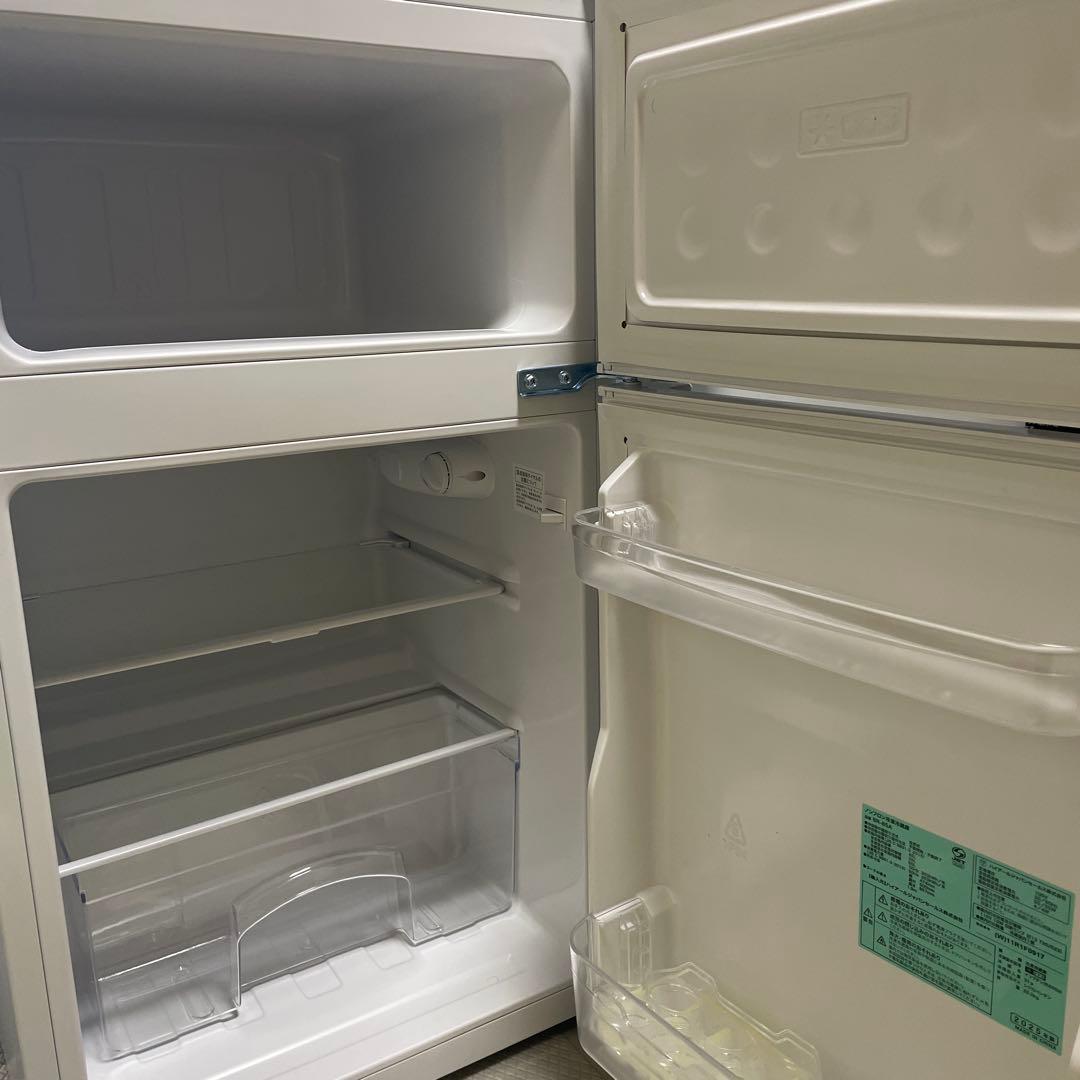 2ドア冷蔵庫.全自動洗濯機4.5キロ.電子レンジ 2025年製