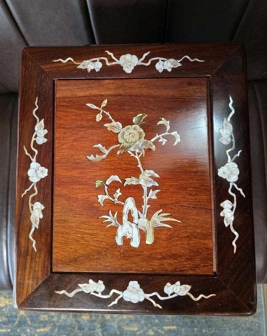 螺鈿家具 螺鈿細工 唐木 花梨 引き出し 五段 チェスト 無垢材　ラデン細工