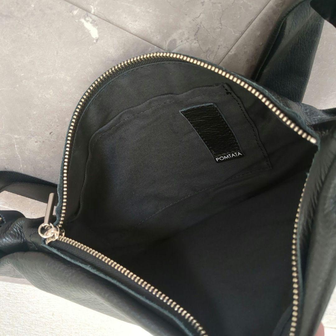 美品☆POMTATA ブラックレザー ショルダーバッグ ボディバッグ ポンタタ