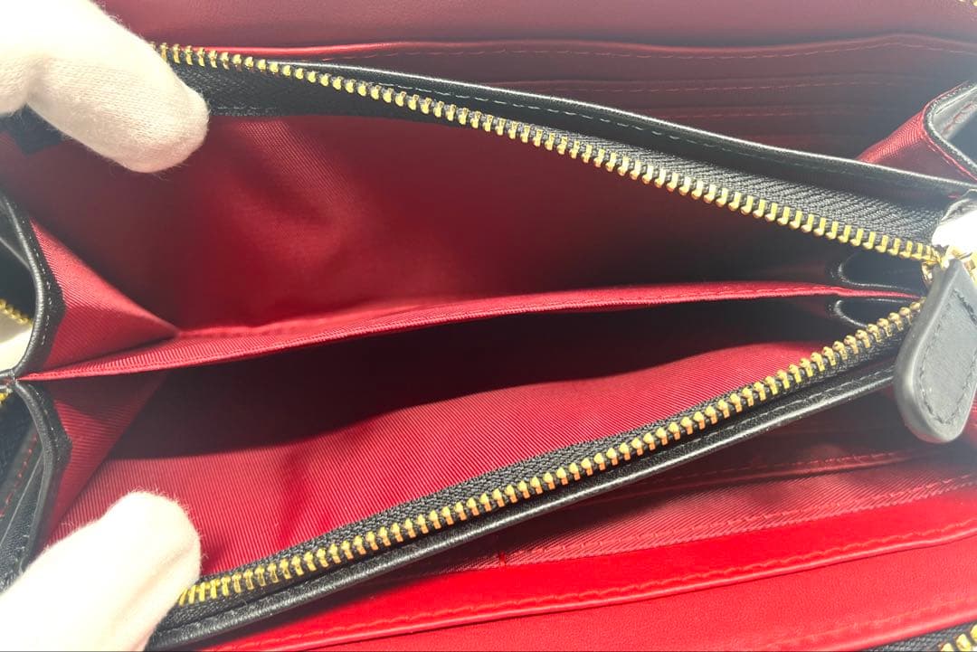 【新品・未使用】Vivienne Westwood 長財布 ブラック レッド