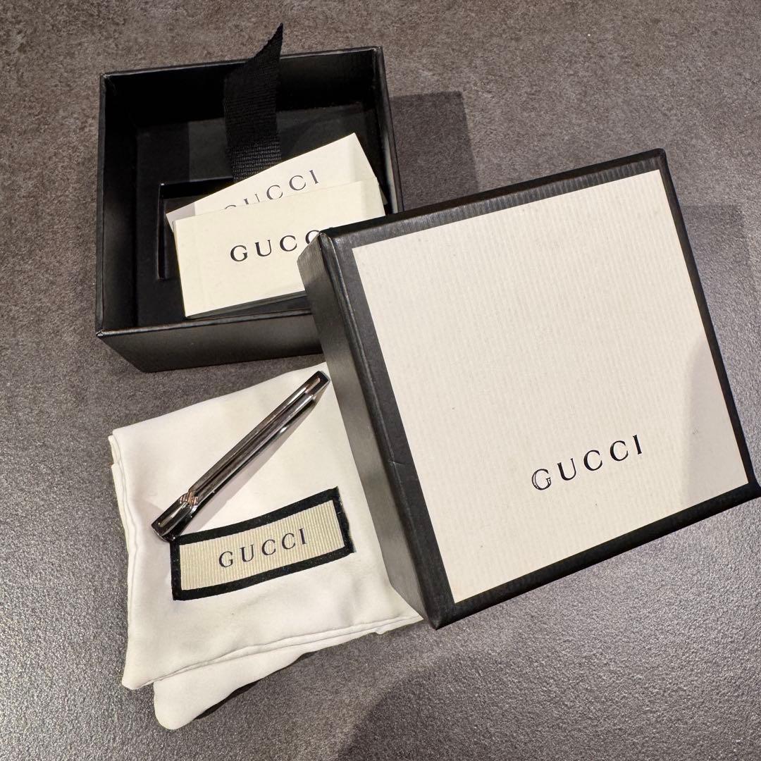 【美品】GUCCI ネクタイピン Infinity Knot Tie clip