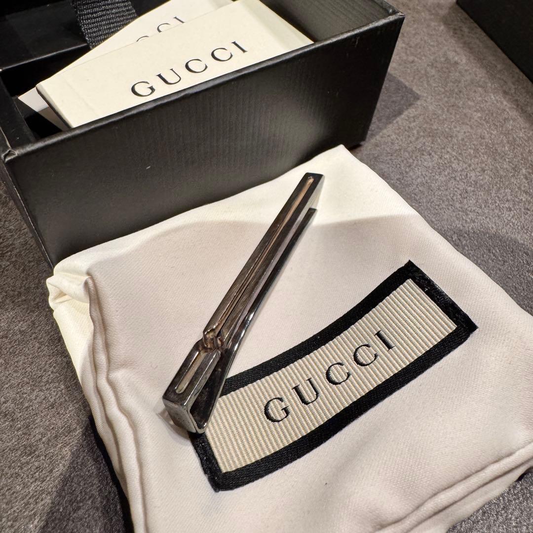 【美品】GUCCI ネクタイピン Infinity Knot Tie clip