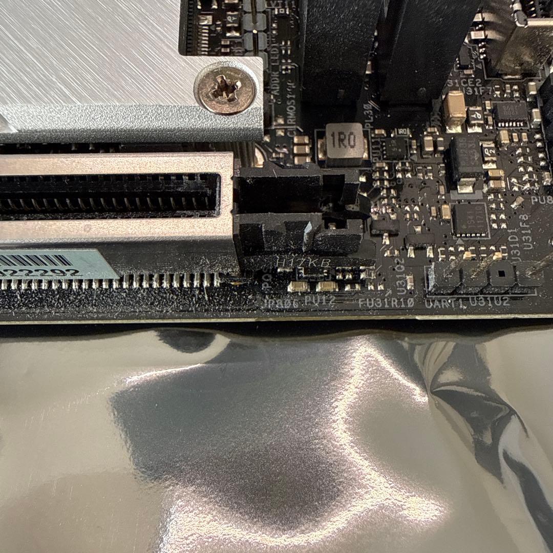 ASRock Z690M-ITX/ax マザーボード