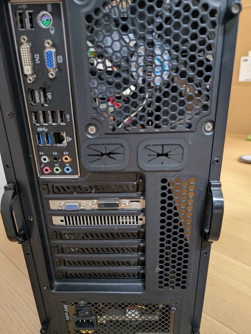 ライトゲーミングパソコン デスクトップパソコン pc