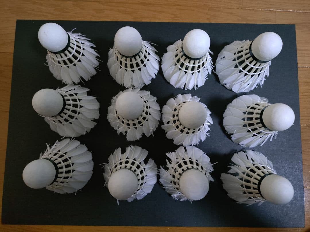 YONEX　ニューオフィシャル120球 ヨネックス　ノック用+おまけ17球