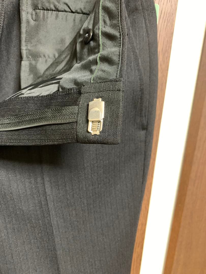 A6新品未使用！着心地抜群ストレッチビジネススーツ！ウォッシャブル無地調ブラック