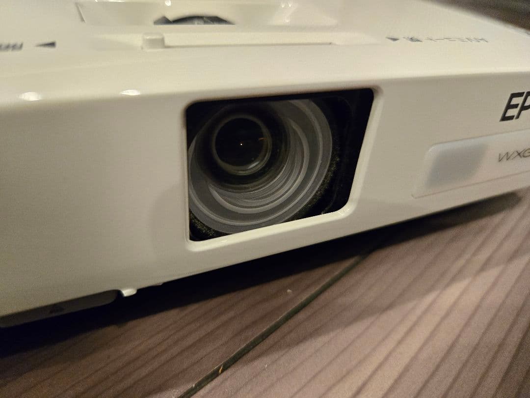 【EPSON】エプソンLCDプロジェクターEB-1760W