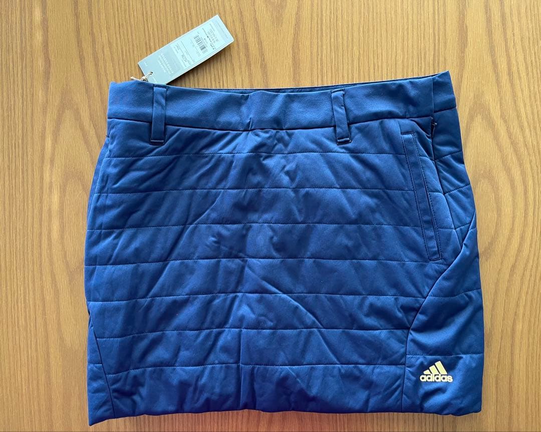 アディダス 長袖クルーネック セーター 中綿スカート 上下セット　セットアップ