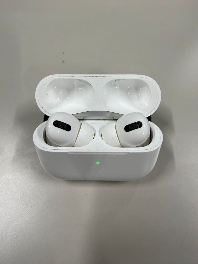 AirPods本体とNANGAケースセット