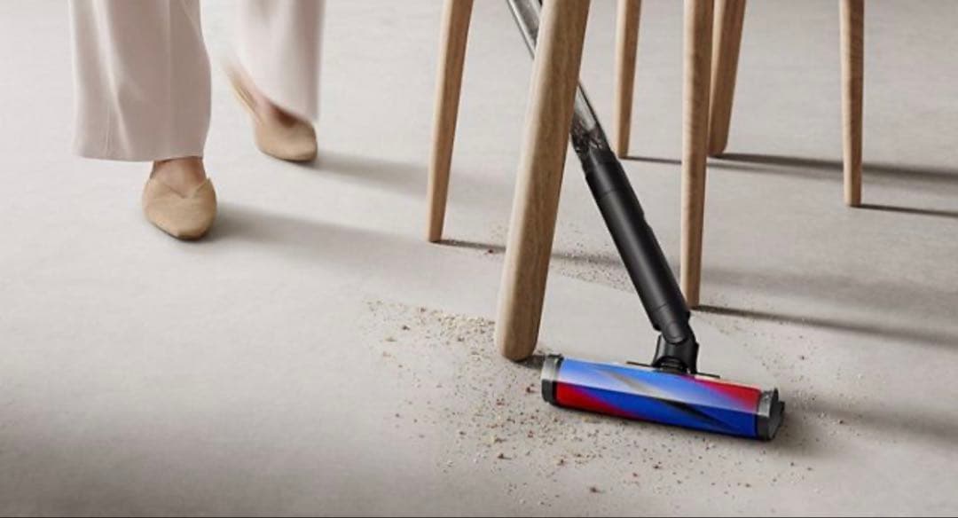 新品　Dyson PencilVac Fluffy SV50 FF