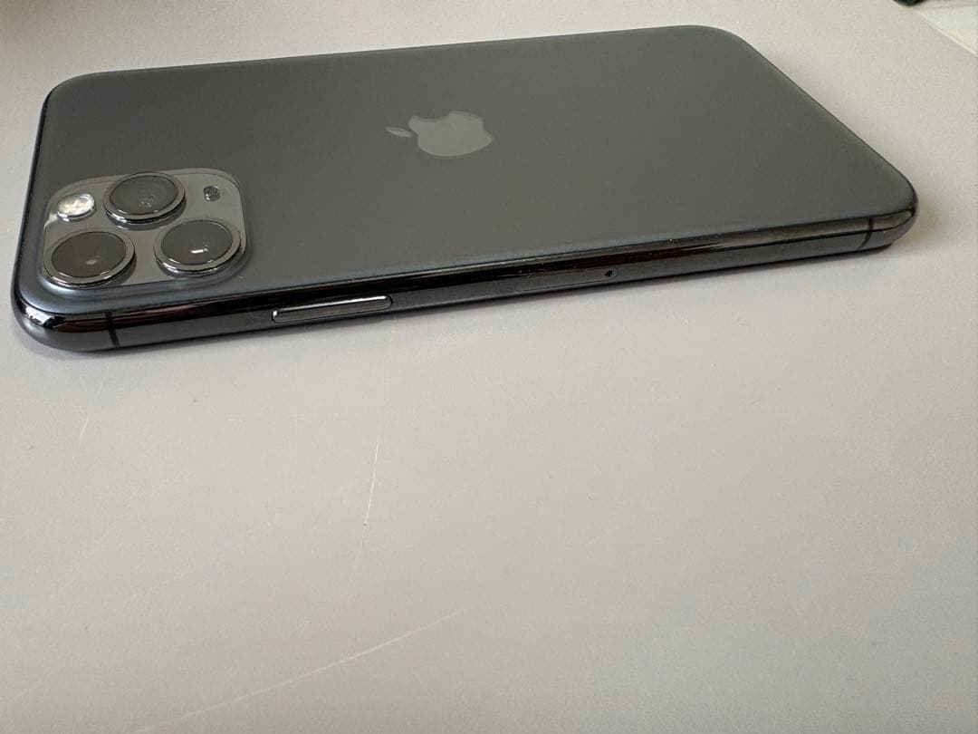 iPhone11pro 本体 64GB スペースグレー 目立つ傷なし