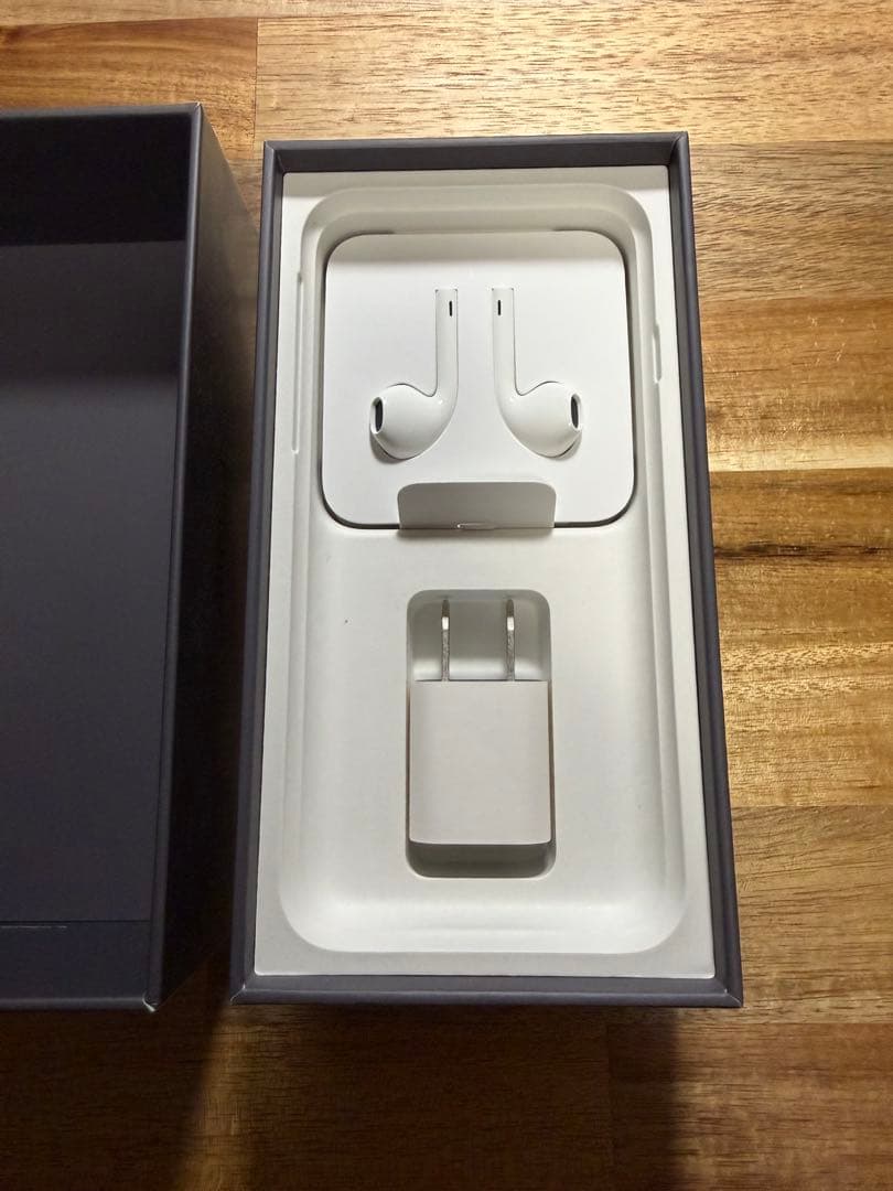 iPhone 8 スペースグレイ 64gb 箱付き