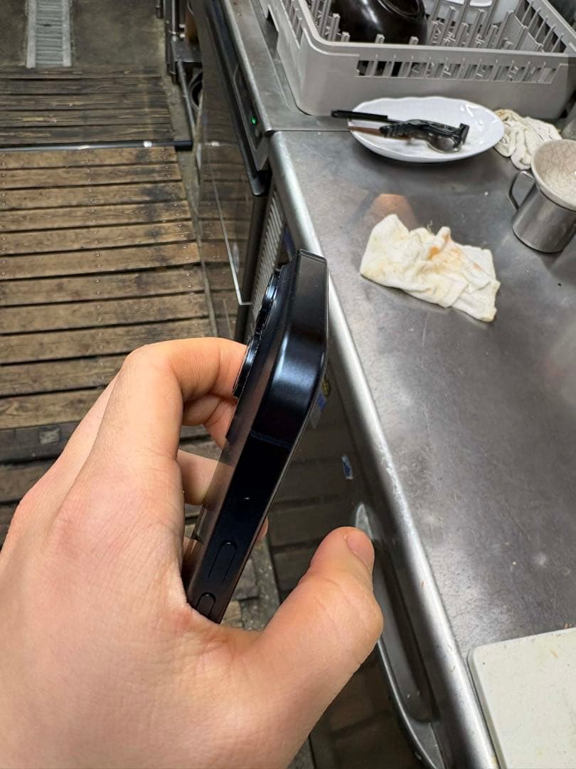 【美品・傷なし】iPhone 15 Pro 512GB SIMフリー