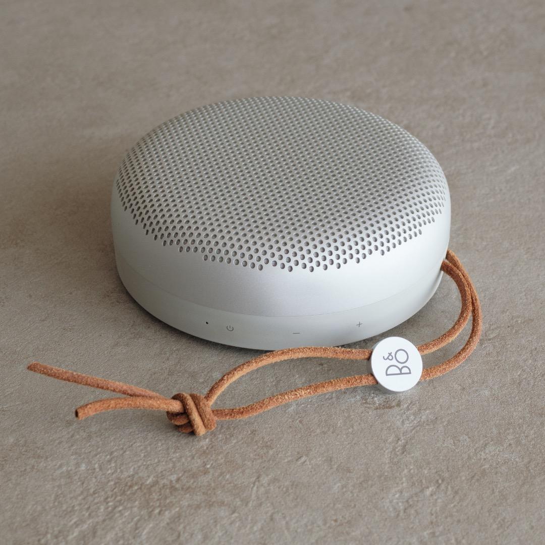 Bang&Olufsen Beoplay A1 Bluetoothスピーカー