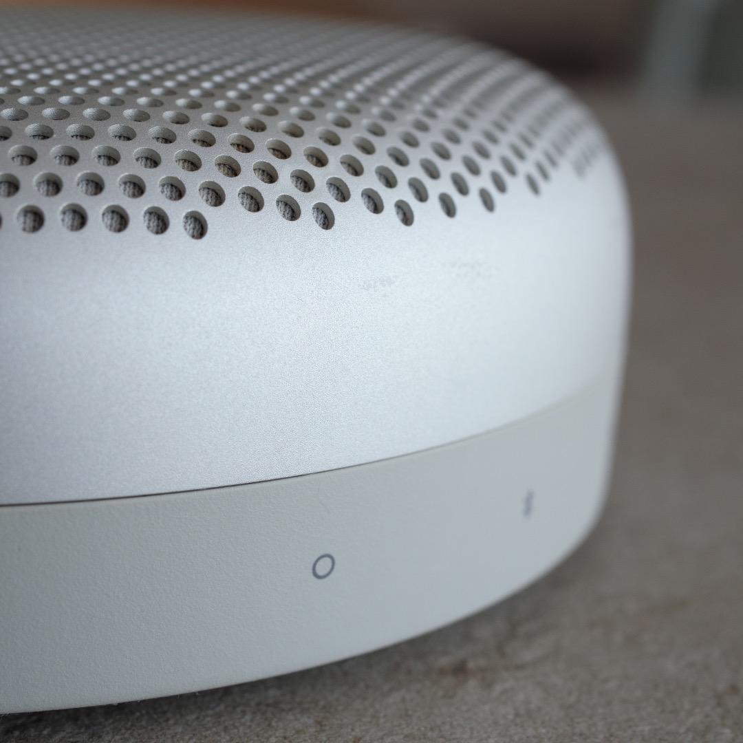 Bang&Olufsen Beoplay A1 Bluetoothスピーカー