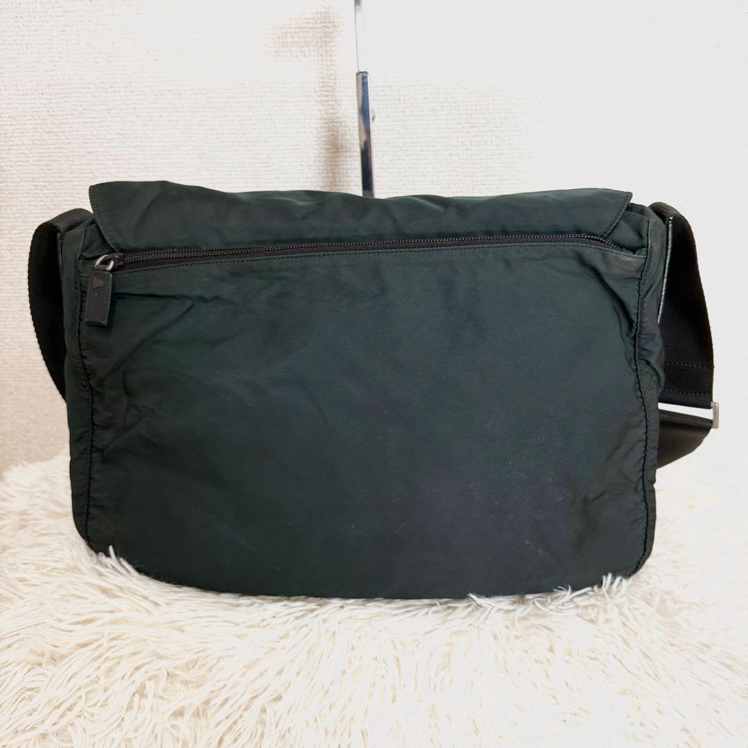 PRADA　プラダ　ショルダーバッグ　メッセンジャー　ナイロン　ロゴプレート