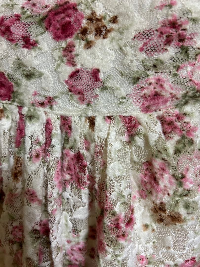 花柄レース長袖ミニワンピース リズリサ LIZLISA