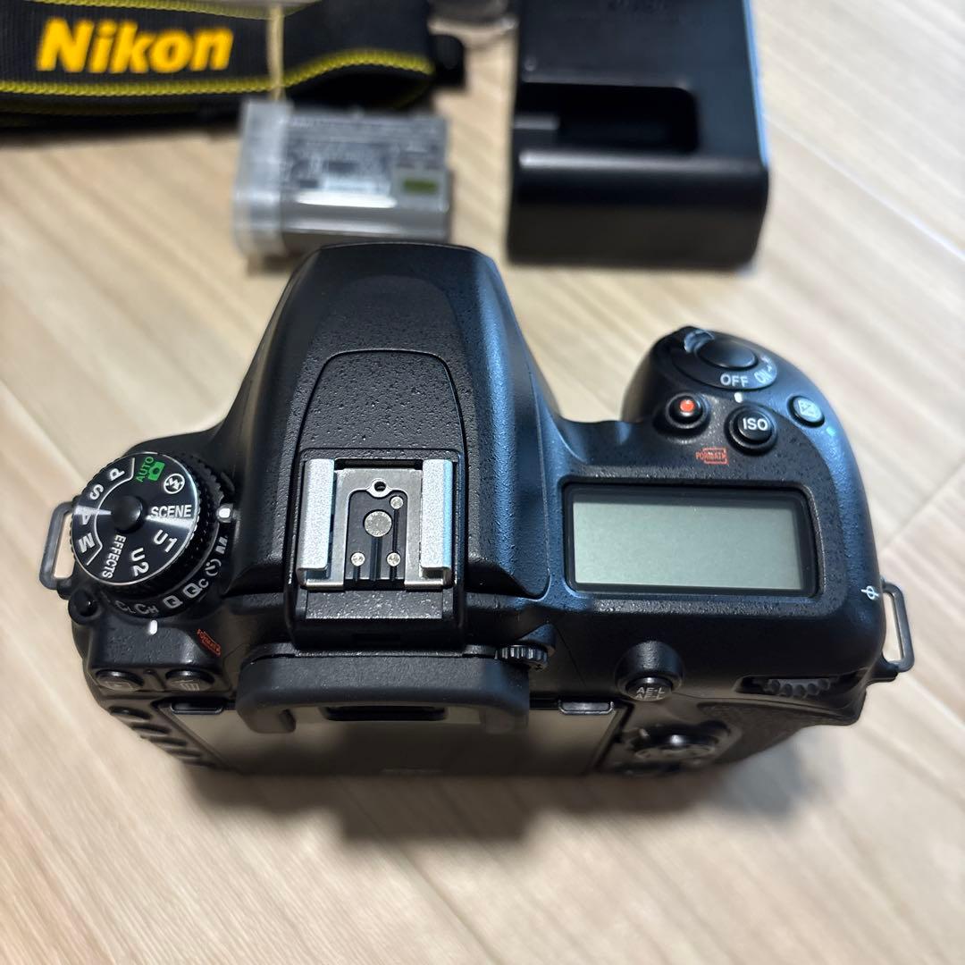 Nikon D7500 デジタル一眼レフカメラ本体のみ