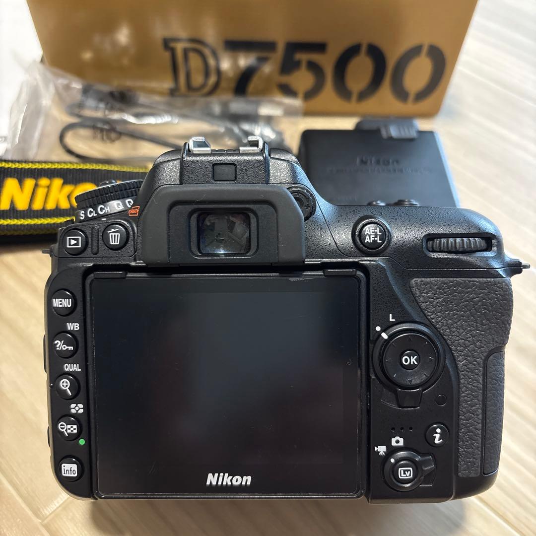 Nikon D7500 デジタル一眼レフカメラ本体のみ