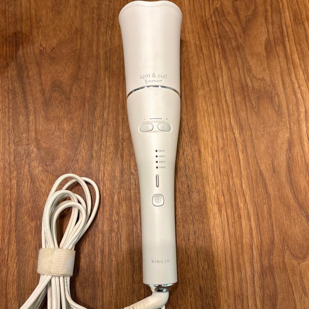 ⭐︎KINUJO（キヌジョ）オートカールヘアアイロンSCS024