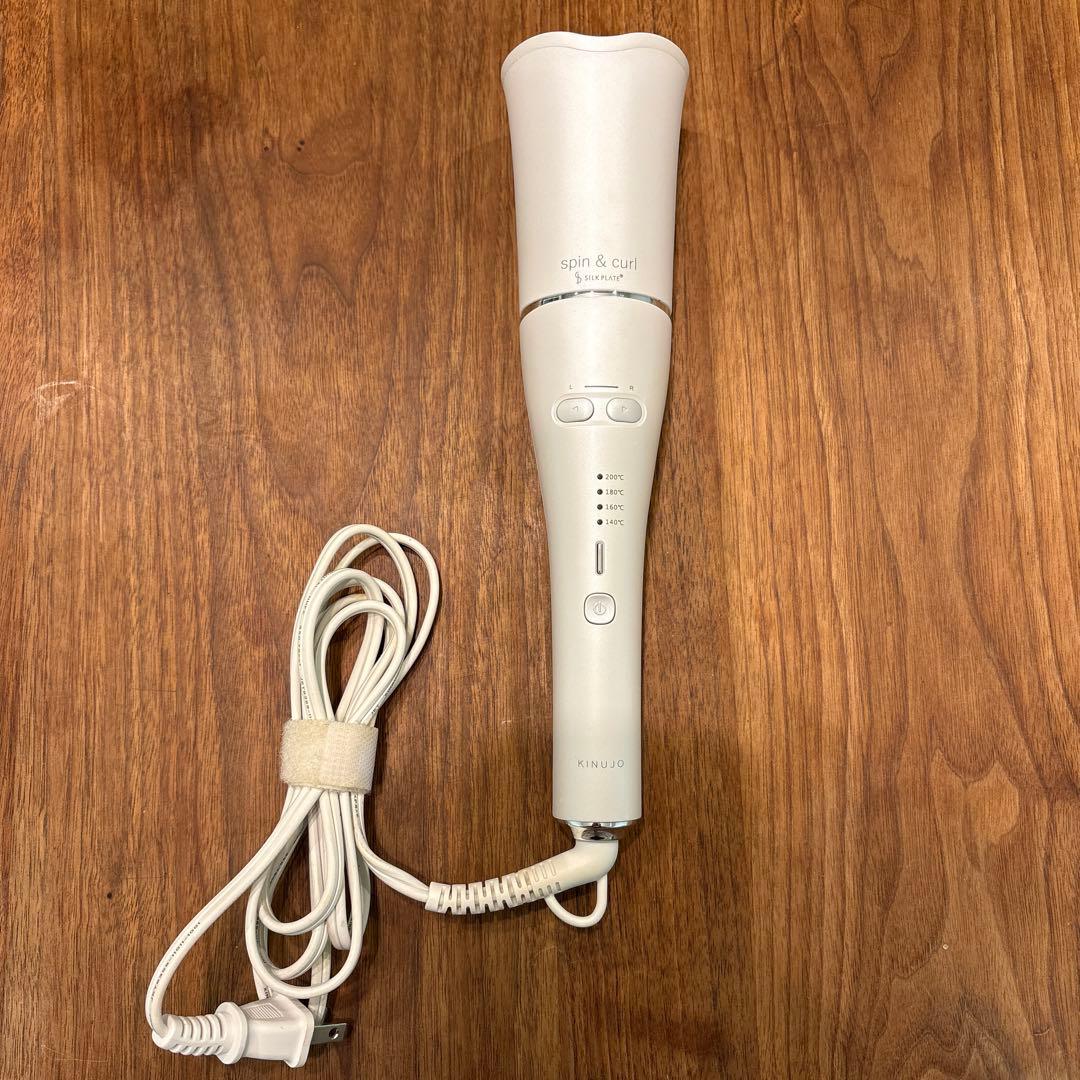 ⭐︎KINUJO（キヌジョ）オートカールヘアアイロンSCS024