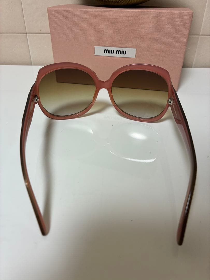 MIU MIU ブラウン　サングラス
