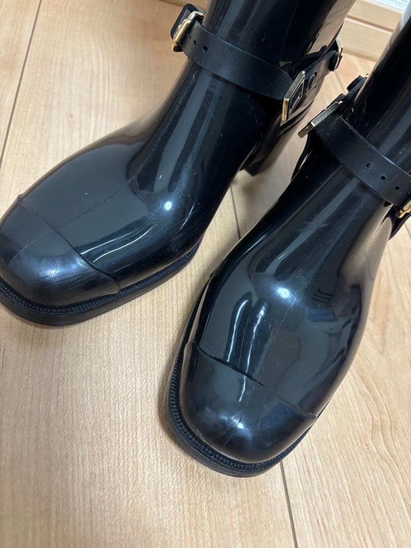 Jimmy Choo バックル付きブラックロングブーツ