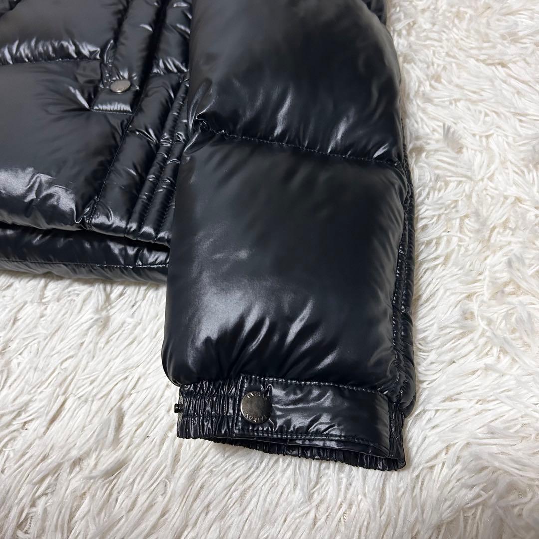 すぐ届く　未使用級極美品　TATRAS　ベルボ　ダウンジャケット　ブラック　3