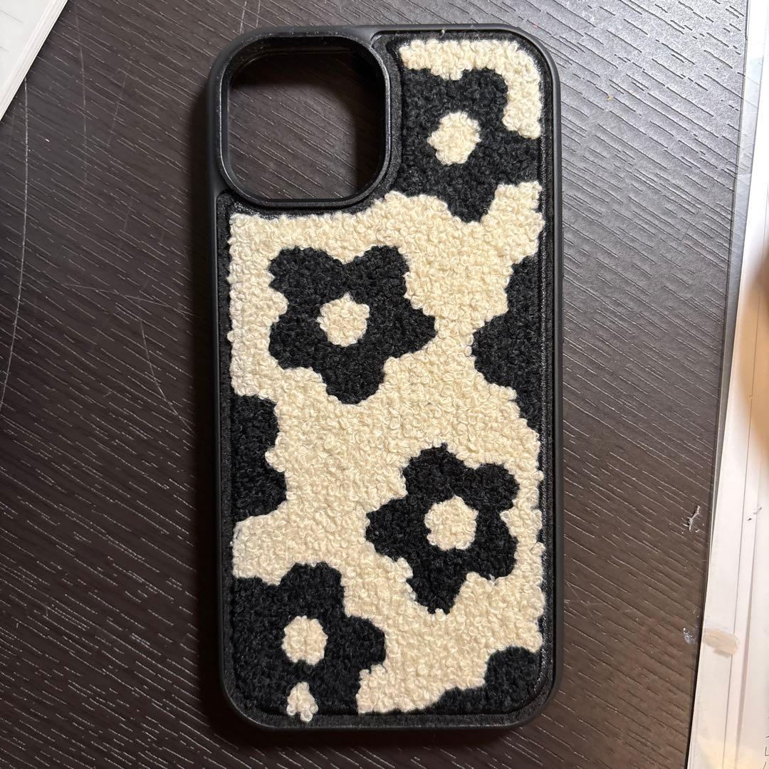 花柄 iPhone用ソフトケース ブラック/ホワイト