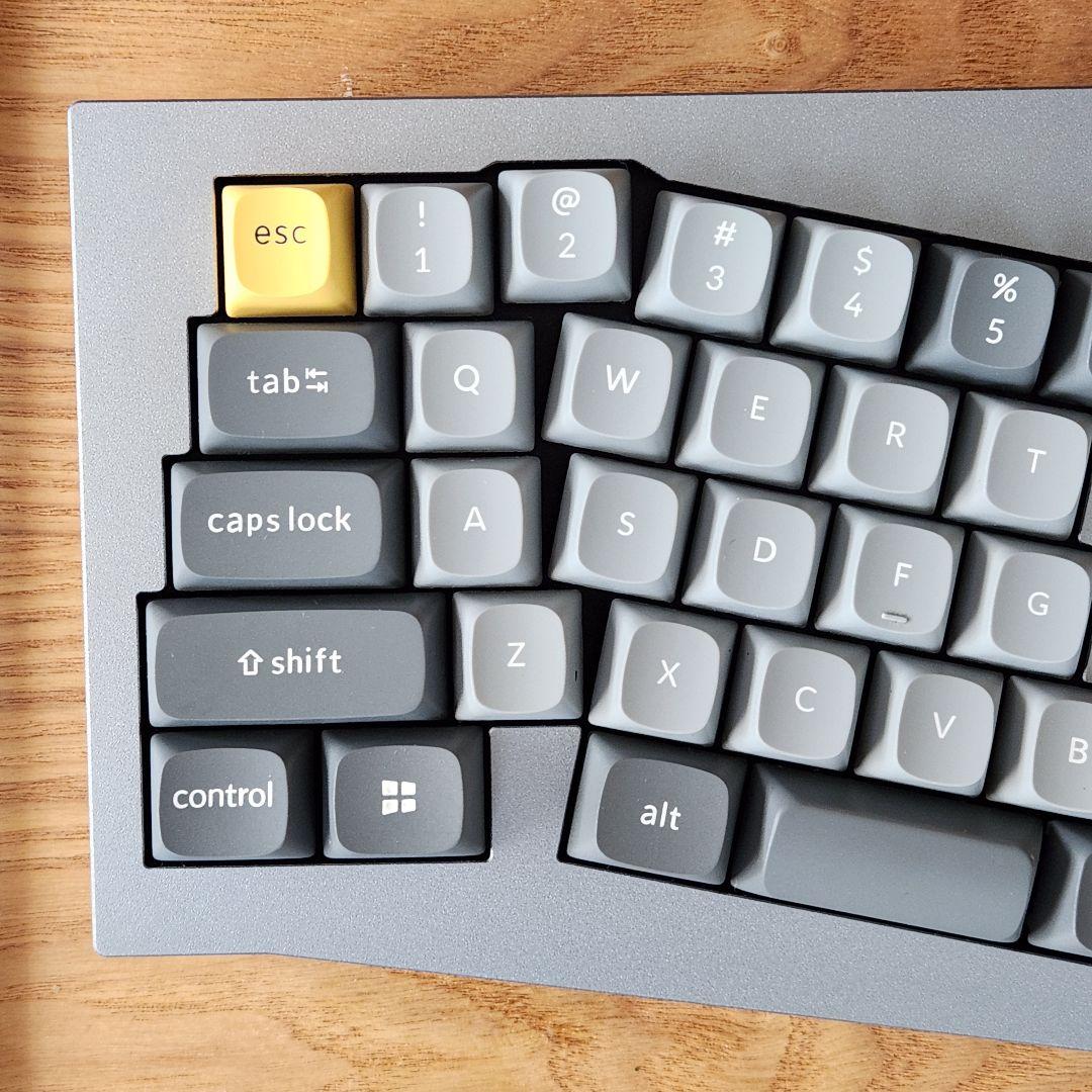 【美品 パームレスト付き】Keychron Q8 Knob Version 赤軸