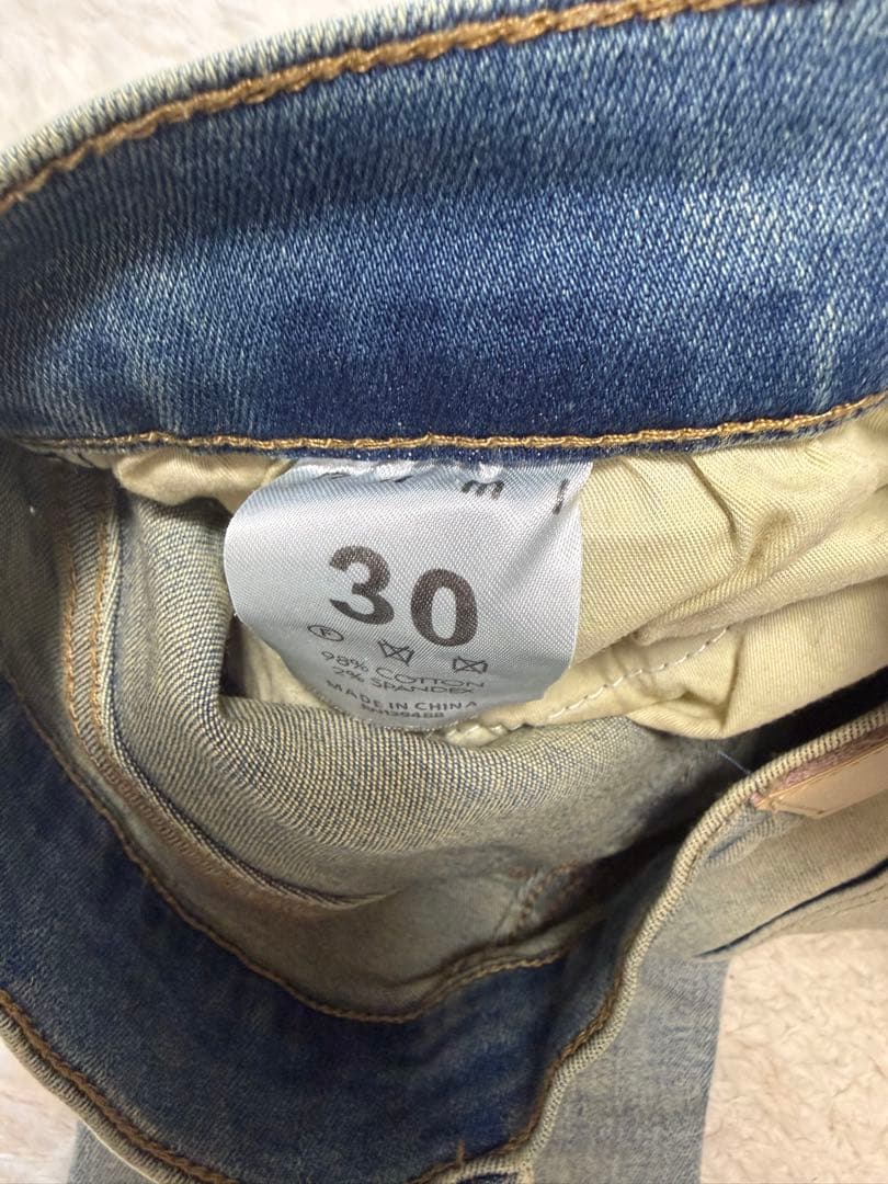 【美品】 ミニマル mnml ダメージ加工 ライトブルーデニム　30 早い者勝ち