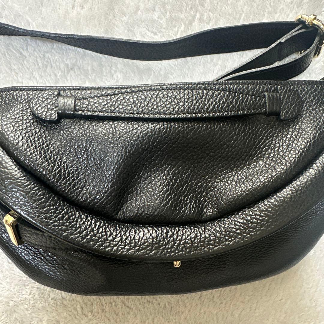 AULENTTI バックル ボディバッグ バッグ ウエストバッグ レザー