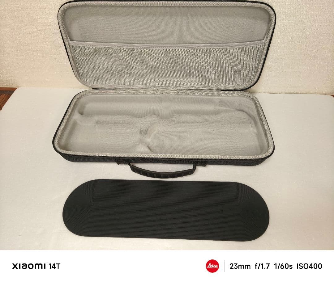 ほぼ未使用 Dyson Airstrait ストレイトナー ケース付き HT01