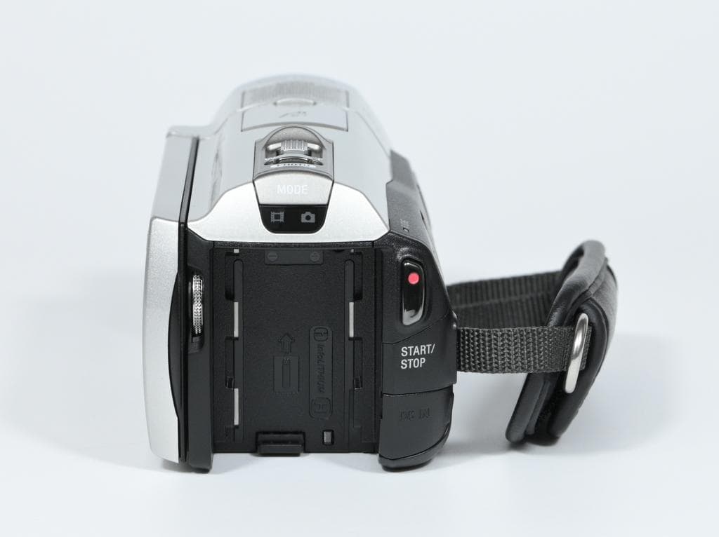 【美品】 ソニー　SONY HDR-CX500V デジタルHDビデオカメラ